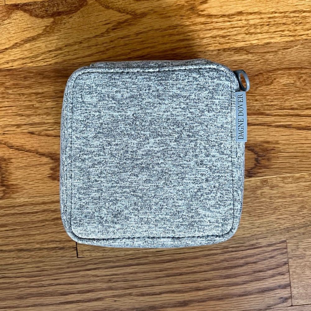 Dagne Dover Arlo Tech Organizer in grey - Small